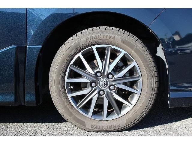 Toyota VOXY 2014-10 191693-11