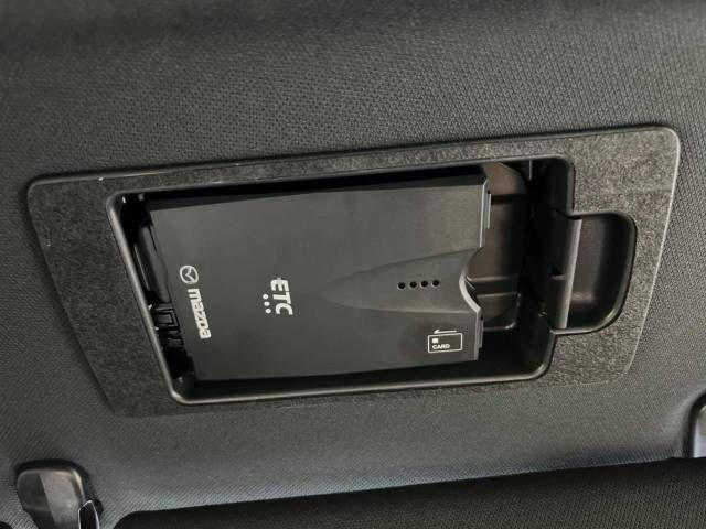 Mazda CX-8 2018-01 24115-7