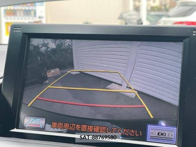 Lexus HS 2013-06 275368-4