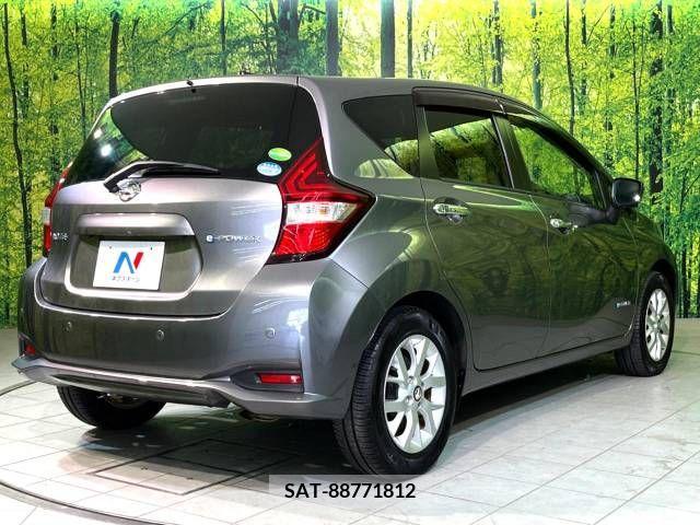 Nissan NOTE 2018-09 305430-17