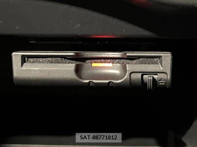 Nissan NOTE 2018-09 305430-6