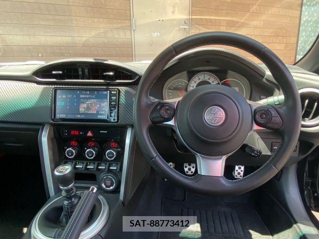 Toyota 86 2021-01 269081-1