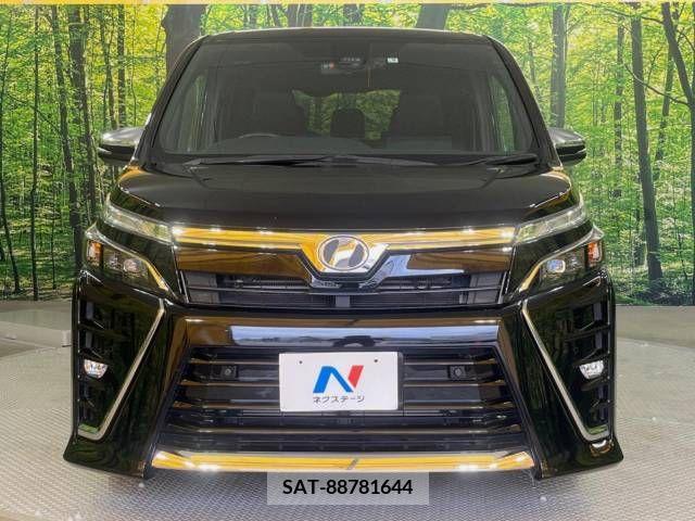 Toyota VOXY 2019-09 347968-15