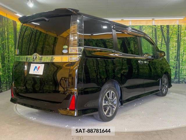 Toyota VOXY 2019-09 347968-17
