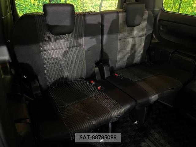 Toyota VOXY 2020-08 336208-10