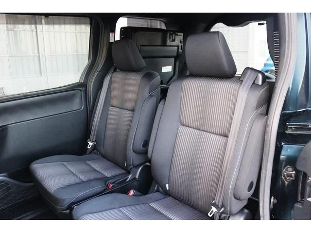 Toyota VOXY HYBRID 2017-07 184177-10