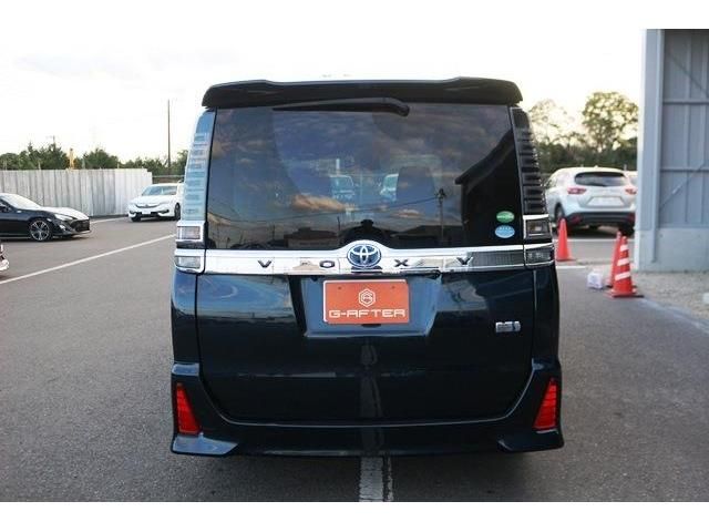 Toyota VOXY HYBRID 2017-07 184177-5