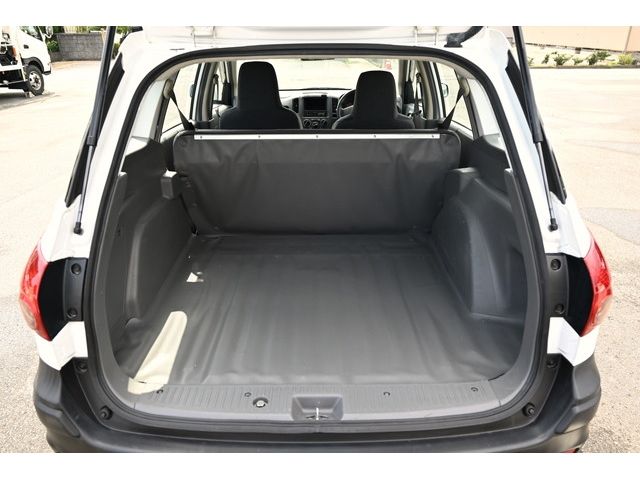 Nissan NV150 AD 2017-05 4254-13