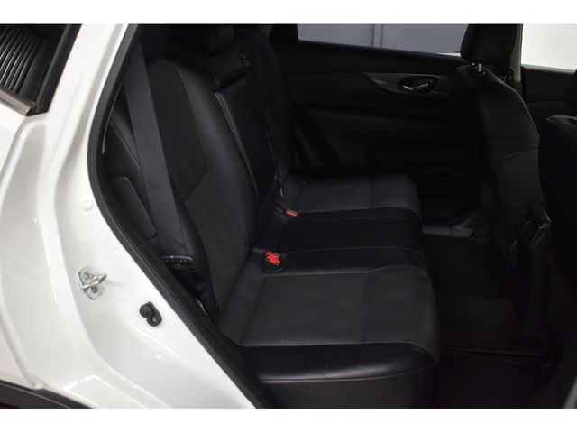 Nissan X-TRAIL 2015-03 16963-8