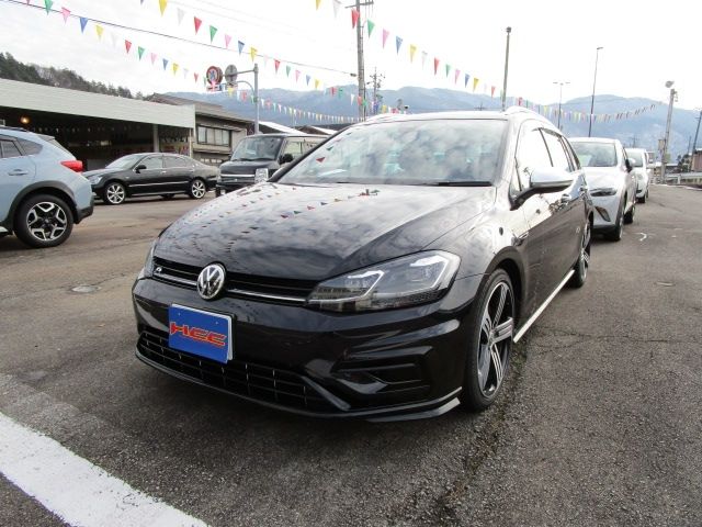 VolksWagen GOLF R 2018-03 245-0