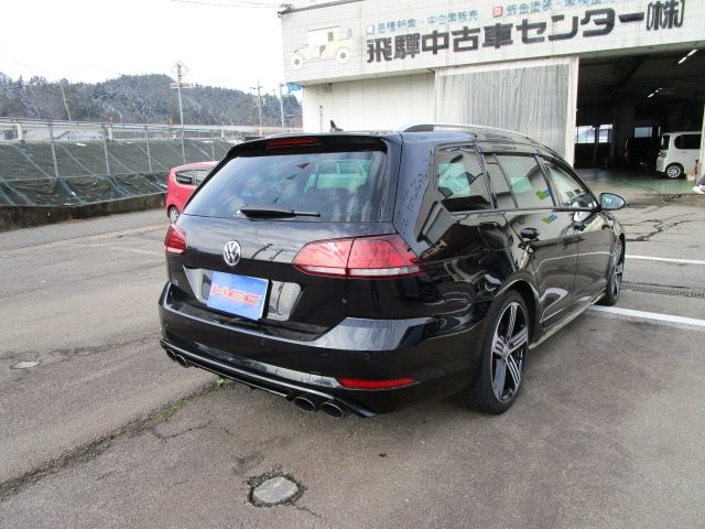 VolksWagen GOLF R 2018-03 245-2