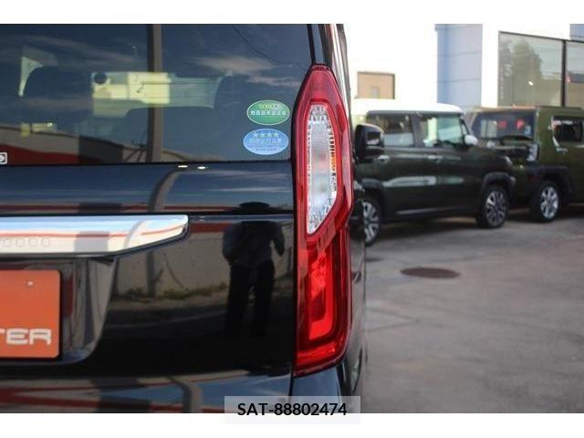 Honda N BOX 2018-01 333859-12