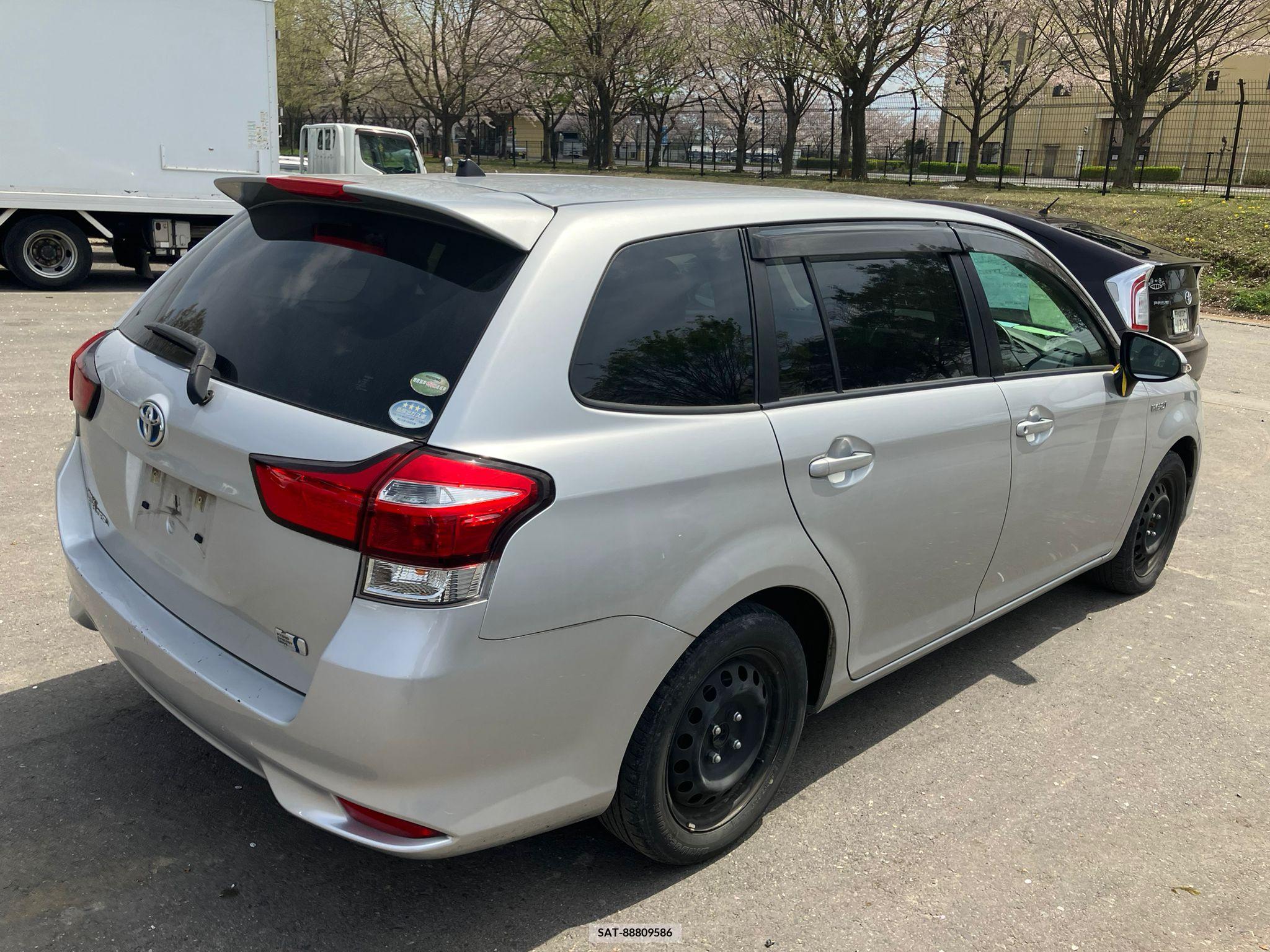 Toyota COROLLA FIELDER 2018-08 258260-3