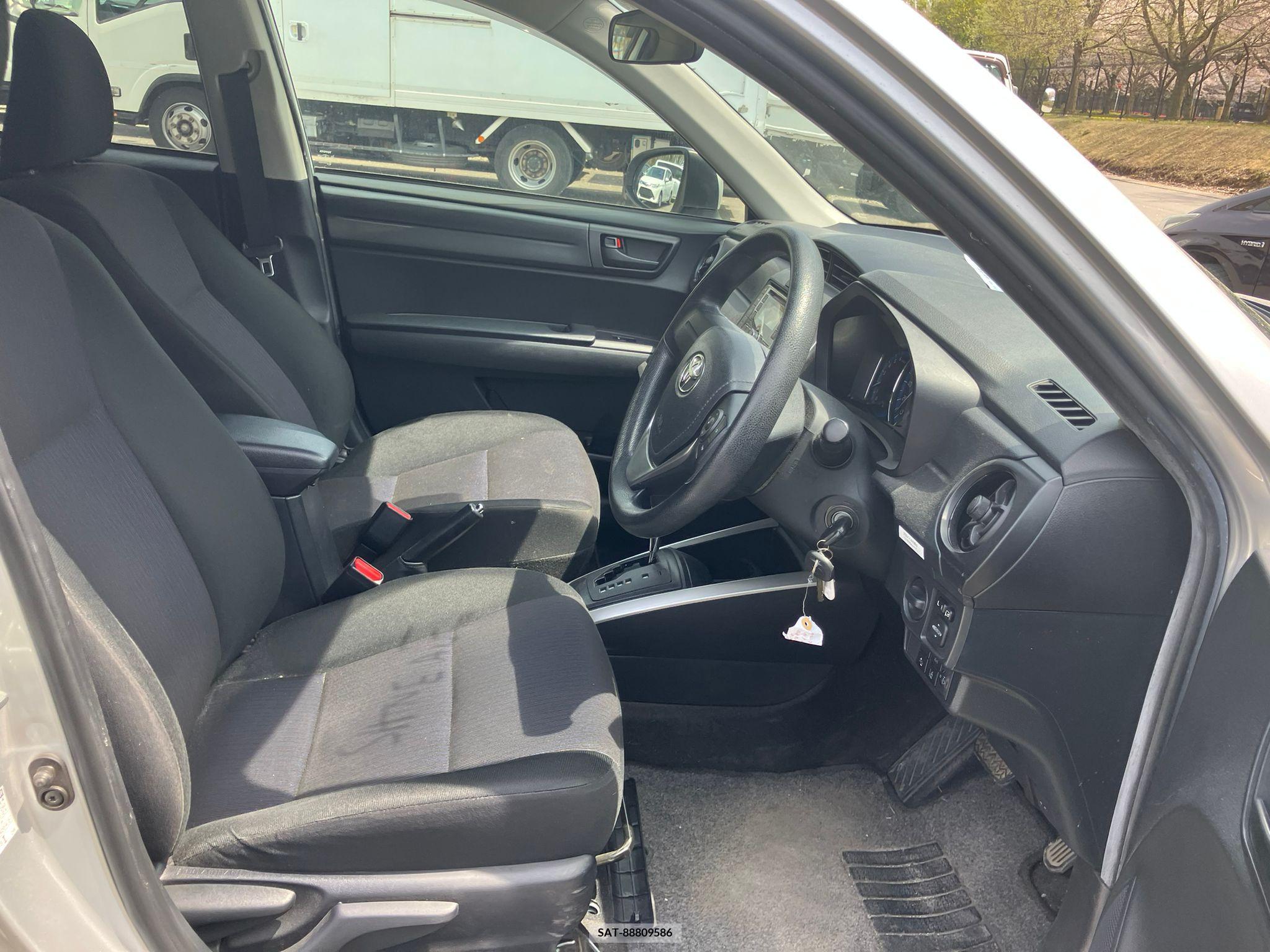 Toyota COROLLA FIELDER 2018-08 258260-7
