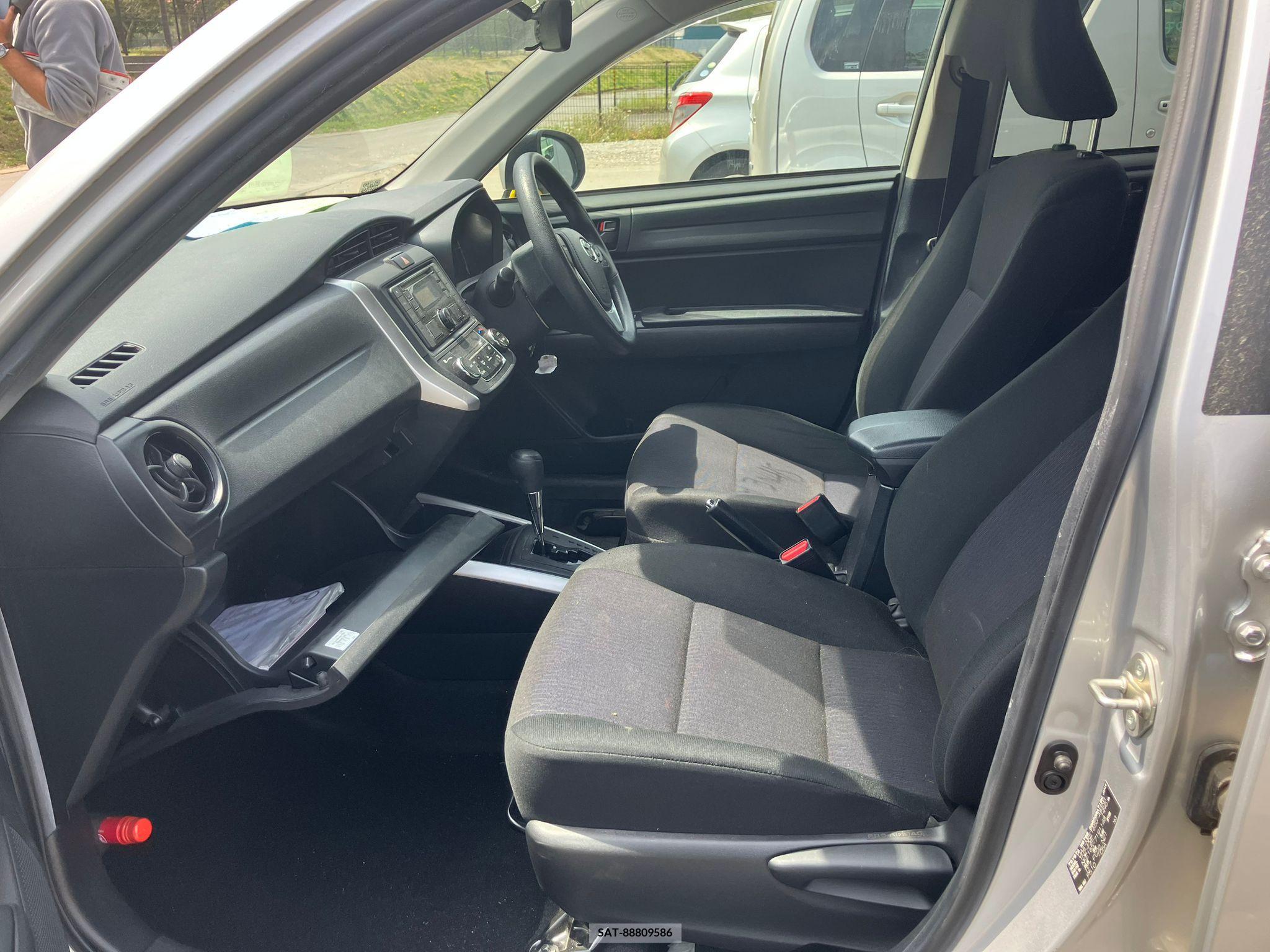 Toyota COROLLA FIELDER 2018-08 258260-8