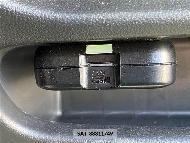 Daihatsu MOVE CUSTOM 2022-08 376793-28