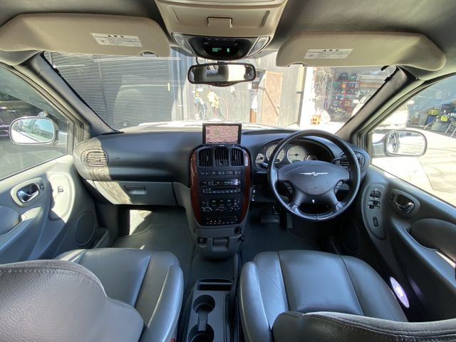 Chrysler GRAND VOYAGER 2006-04 1641-2