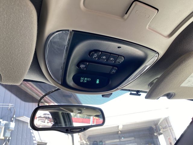 Chrysler GRAND VOYAGER 2006-04 1641-12
