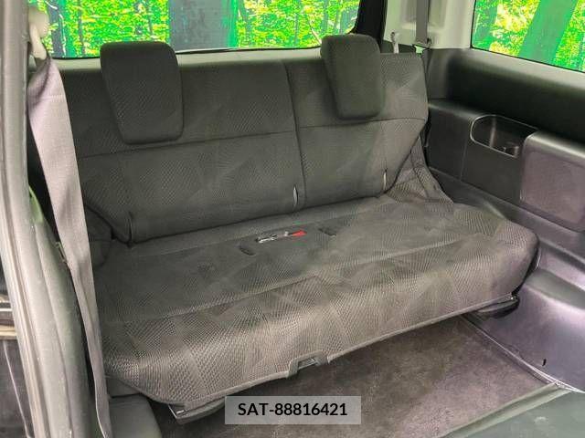 Honda e 2010-03 255784-10