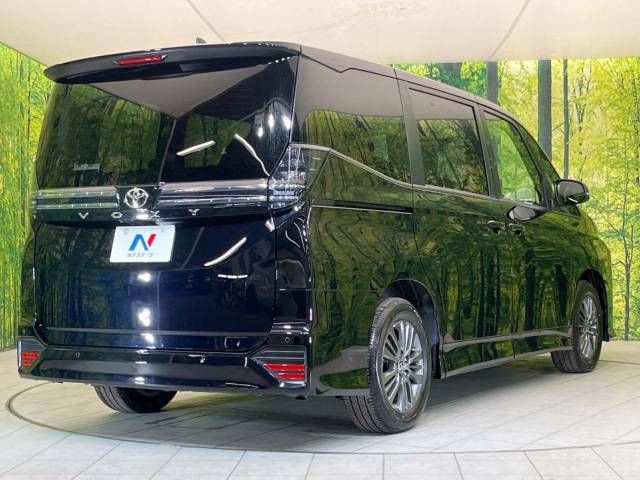 Toyota VOXY 2023-06 182274-18