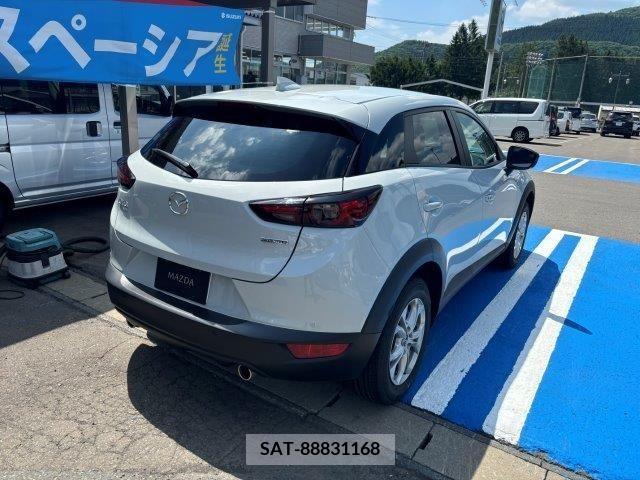 Mazda CX-3 2023-01 302082-2