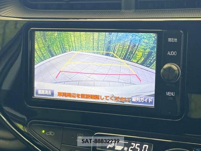 Toyota AQUA 2018-05 314349-3