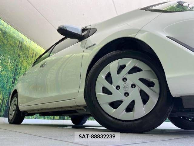Toyota AQUA 2018-05 314349-12