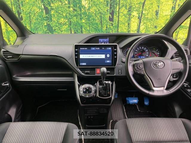 Toyota VOXY 2020-02 344927-1