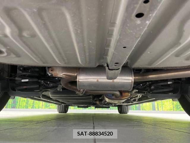 Toyota VOXY 2020-02 344927-19