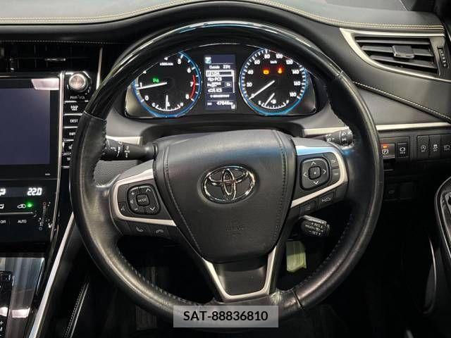 Toyota HARRIER 2017-11 321844-11