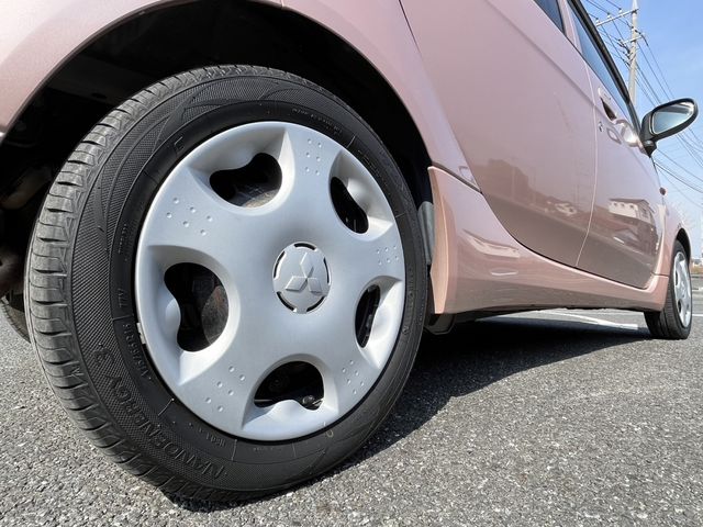 Mitsubishi I 2011-09 682-3
