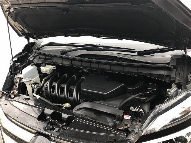 Nissan SERENA 2016-11 188045-15