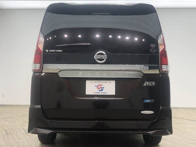 Nissan SERENA 2016-11 188045-18