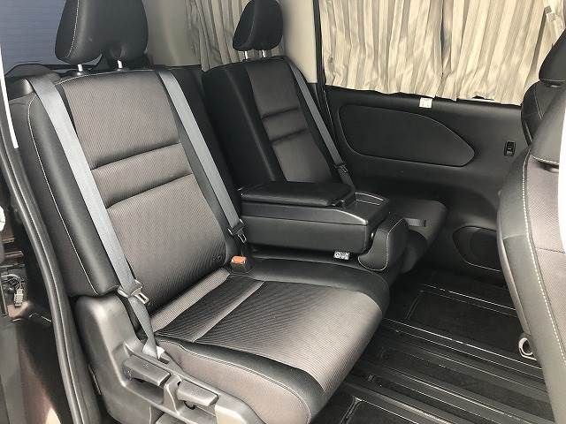 Nissan SERENA 2016-11 188045-10