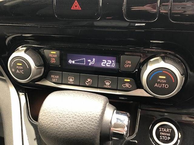 Nissan SERENA 2016-11 188045-13