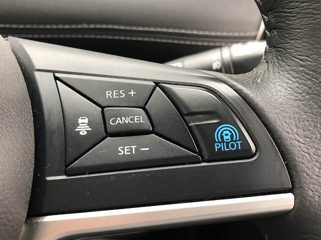 Nissan SERENA 2016-11 188045-4