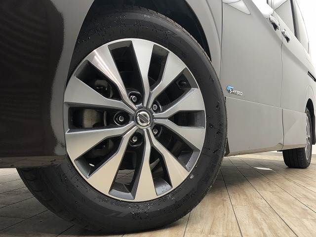Nissan SERENA 2016-11 188045-12