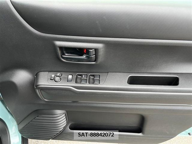 Mazda FLAIR CROSSOVER 2022-05 313069-24