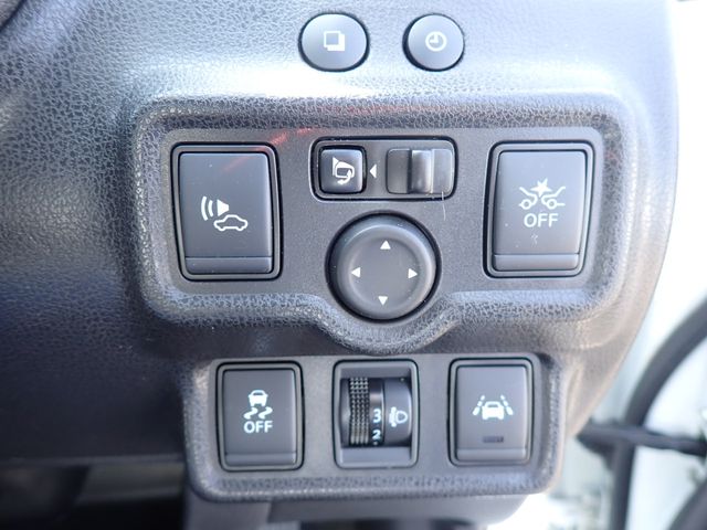 Nissan NOTE 2018-03 865-5