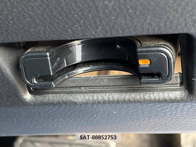 Suzuki SWIFT 2013-10 286598-2