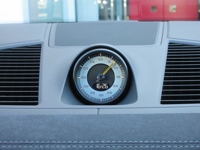 Porsche CAYENNE 2022-07 12226-24