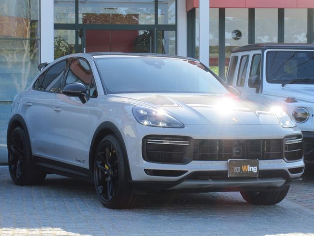 Porsche CAYENNE 2022-07 12226-3