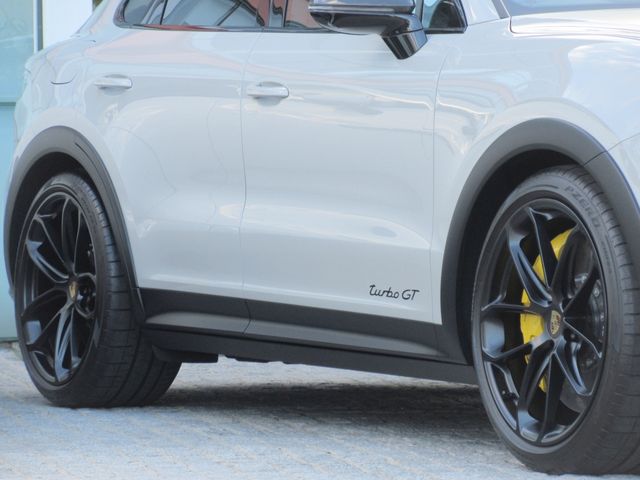 Porsche CAYENNE 2022-07 12226-5