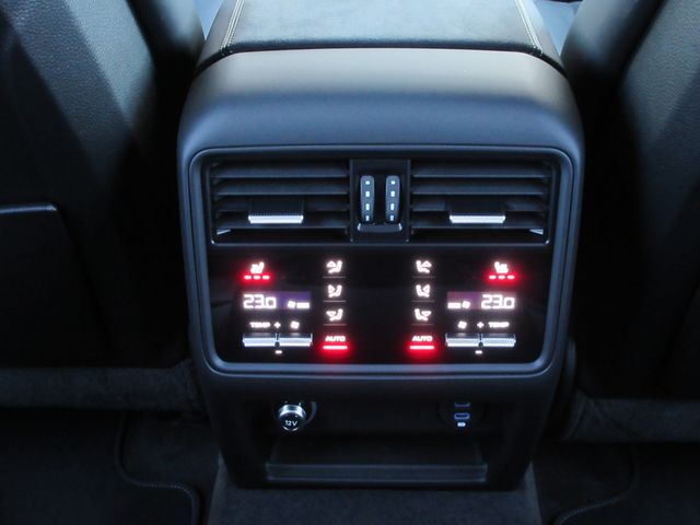 Porsche CAYENNE 2022-07 12226-16