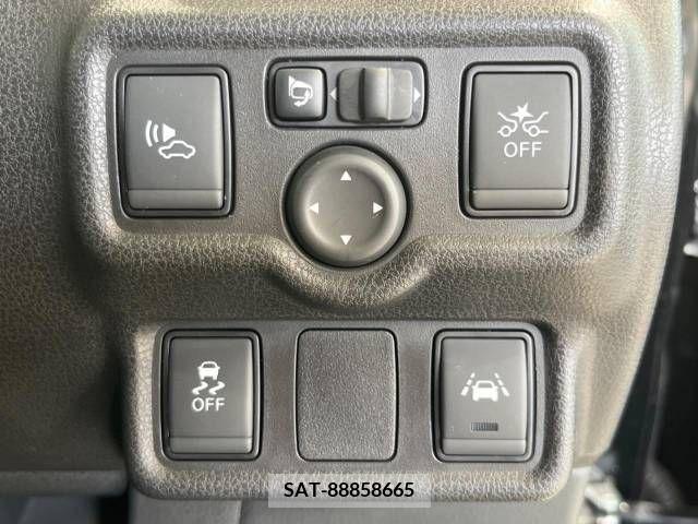 Nissan NOTE 2017-05 385064-4