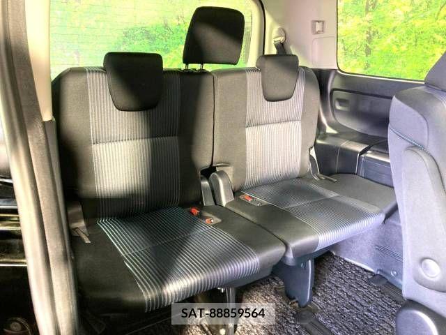 Toyota VOXY 2014-06 290729-9