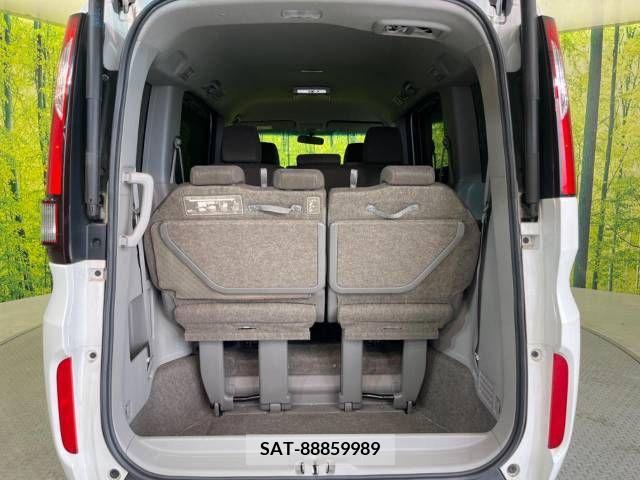 Honda STEP WGN 2016-03 286136-11