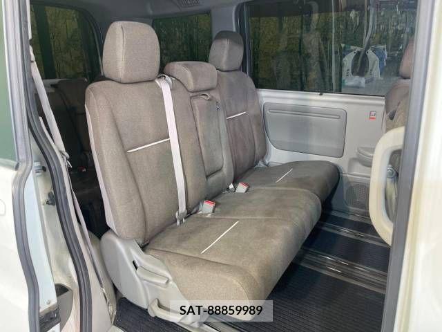 Honda STEP WGN 2016-03 286136-9