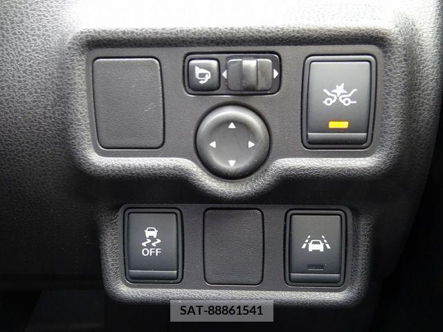 Nissan NOTE 2015-01 341275-14