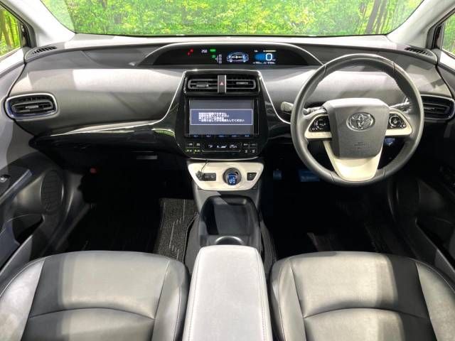 Toyota PRIUS 2016-10 194663-1